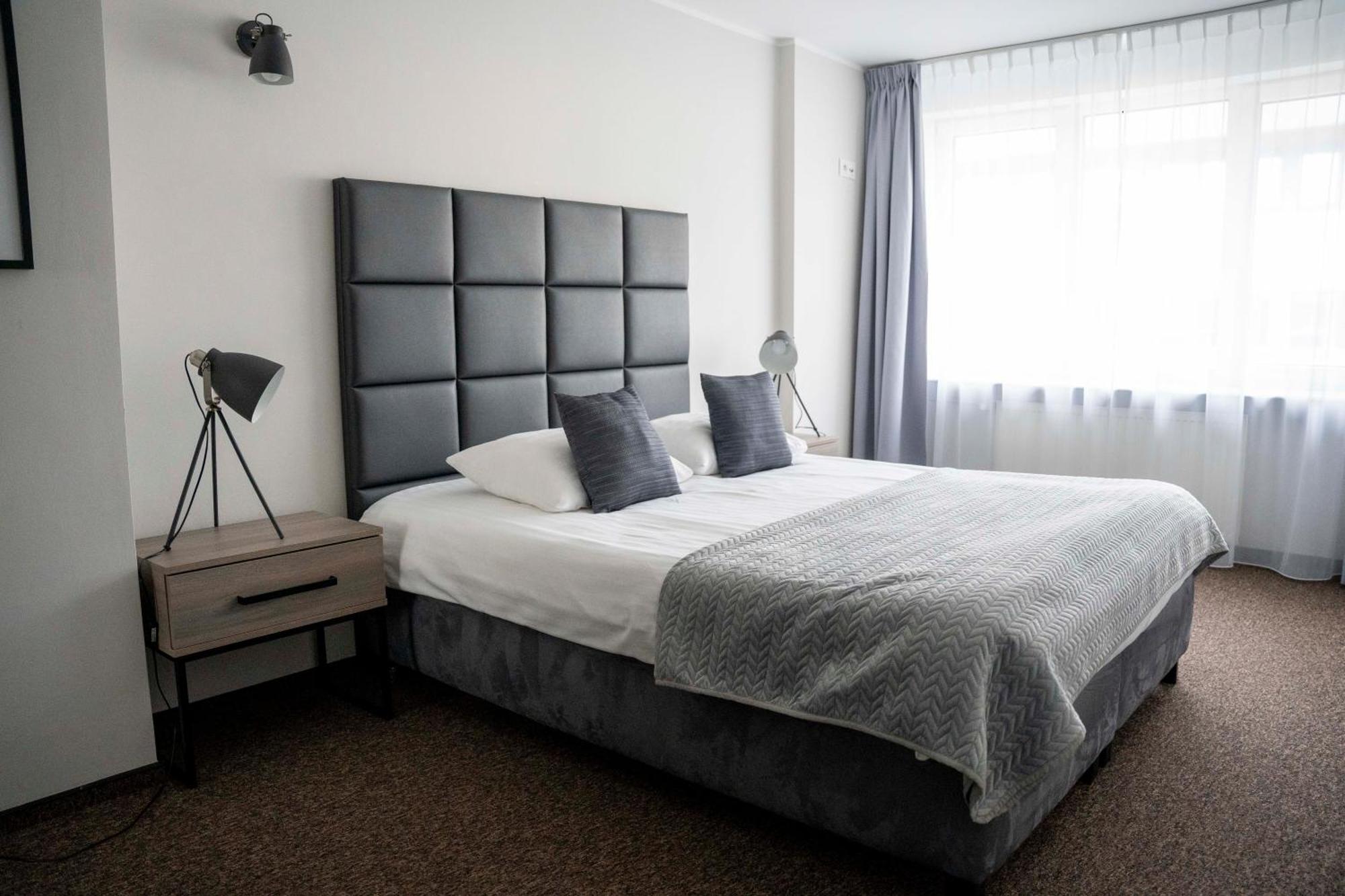 Lofft Hotel Ciechanow Phòng bức ảnh